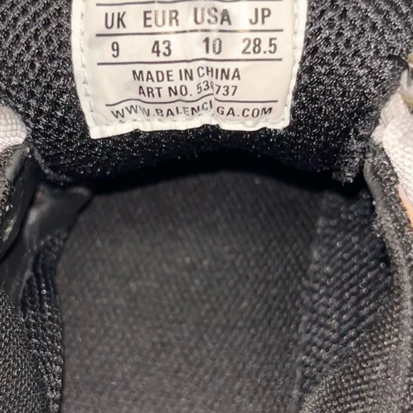 Balenciaga Triple S “Grey Yellow” - Picture 7 of 13